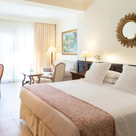 Bon Sol & Hotel 4*